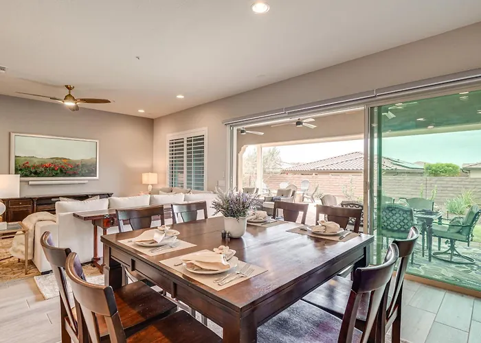 Elegant W/ Various Perks In Peoria! * Peoria