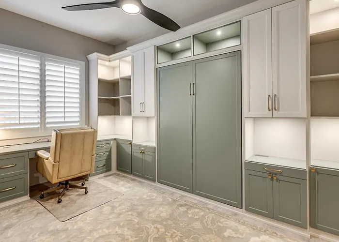 Holiday home Elegant W/ Various Perks In Peoria! *