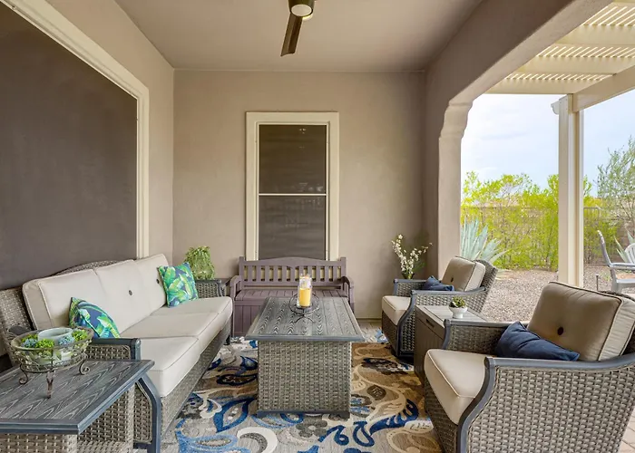 Elegant W/ Various Perks In Peoria! Holiday home Peoria