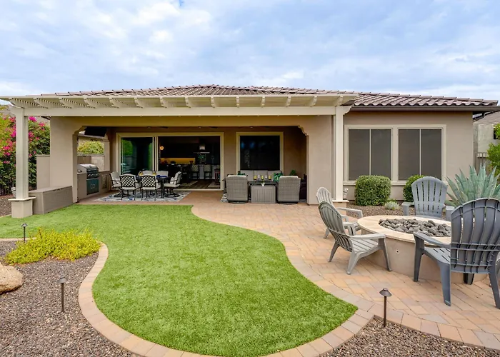 Holiday home Elegant W/ Various Perks In Peoria! *